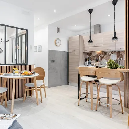 Smolett - Superb Downtown W Ac Apartamento Niza