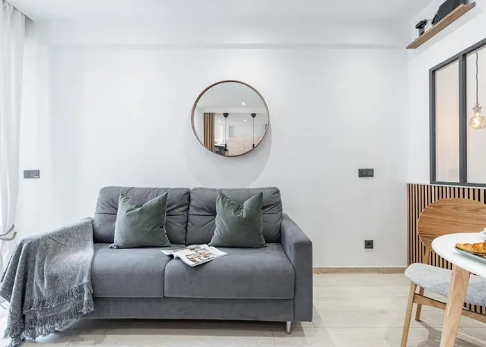 My Casa - Smolett - Superb Downtown W Ac Apartment *